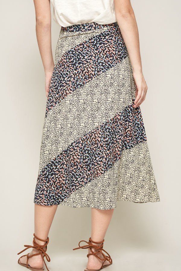 A Floral-print Woven Midi Skirt Smile Sparker