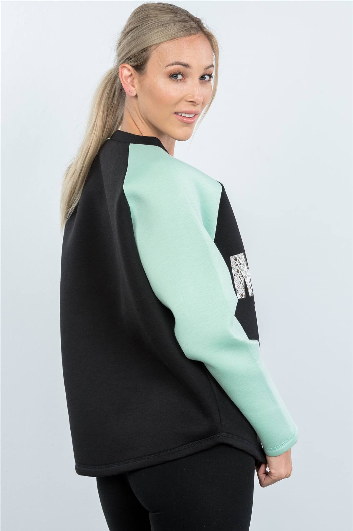 Contrast Sleeve Curved Hem Sweater Smile Sparker